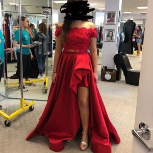 Red prom dress